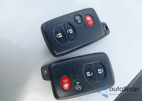 2014 Toyota Prius Four из США, поврежденный, VIN JTDKN3DU0E1788921